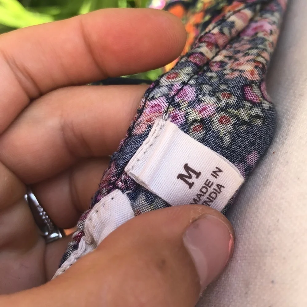 Colorful fun floral romper - Picture 5 of 6